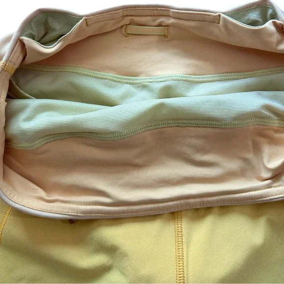 Lululemon Speed Up Short Coolmax 2.5”Burning Yellow. Size 6 - Picture 10 of 12